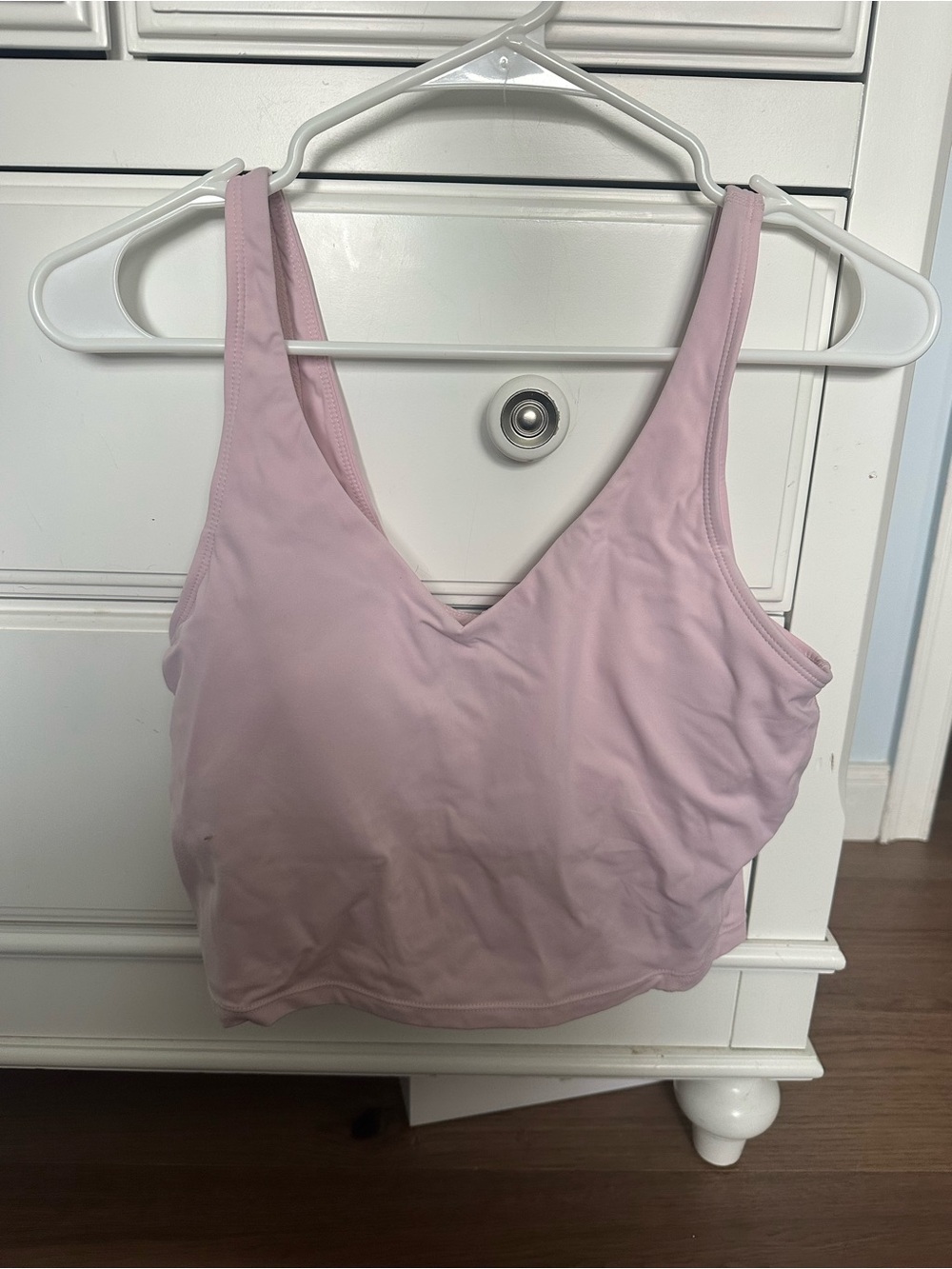 Women’s Light Pink V-Neck Crop Tank Top